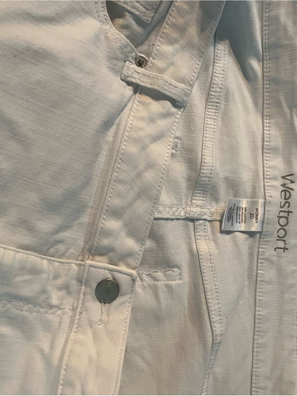 Westport Off-White Denim skirt with Snap Buttons and zipper closure